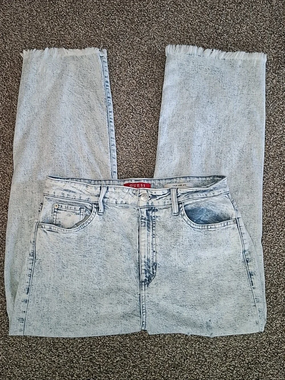 GUESS Womens Light Acid-Wash Straight Jeans - Light Gray Size 30